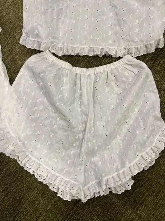 Vintage White Eyelet Cotton Top and Shorts Set (2) - Picture 2 of 12